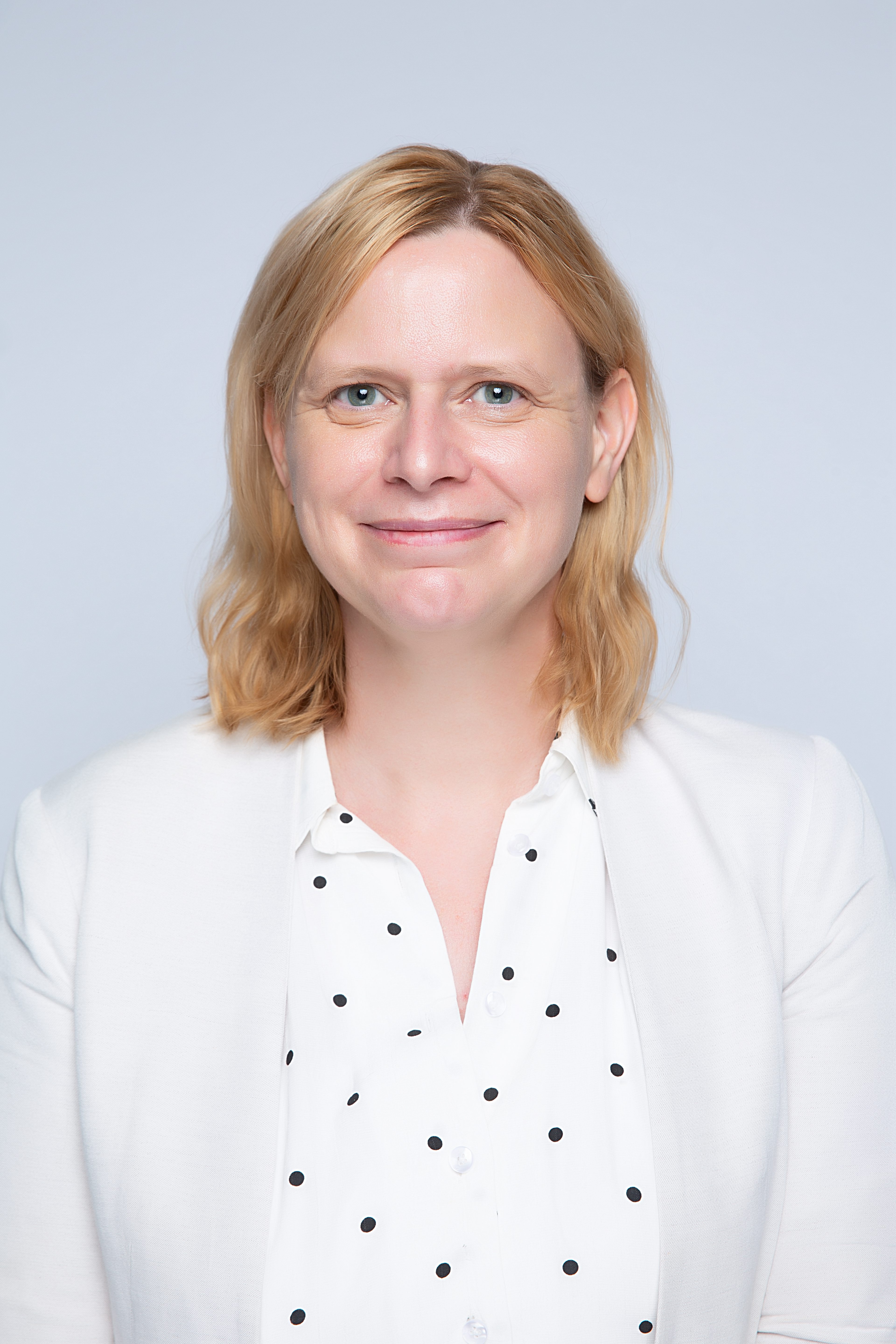21.8.25证件照1081Sophie Brookes